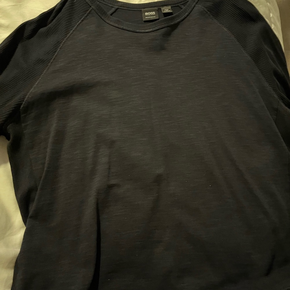 Hugo Boss - Picture 3 of 5